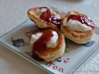 Пышные оладушки на дрожжах