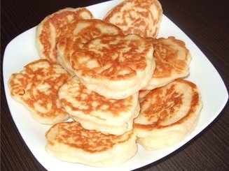 Пышные оладушки на дрожжах
