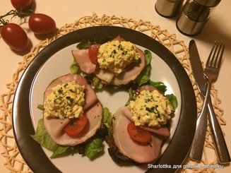 Smørrebrød - Бутерброд с ветчиной и яичным салатом