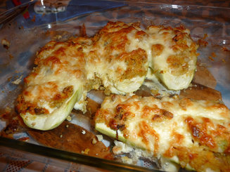 Кабачки фаршированные грибами и кускусом