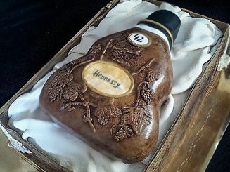 МК Торт "Бутылка Hennessy"