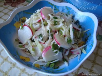 Капустный салат с редиской