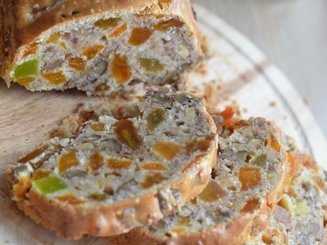 Кекс с орехами и сухофруктами от Aimé Pouly