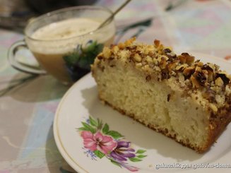 Кекс на кефире с орехами