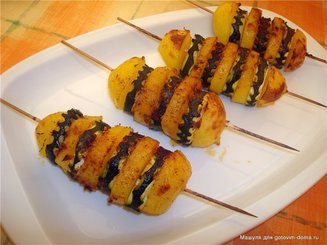 Шашлычки из картофеля и цуккини