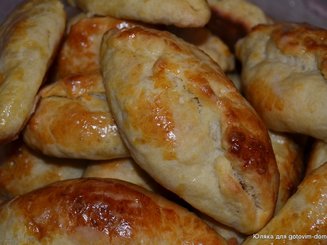 Пирожки с курагой