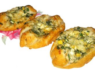 Открытые пирожки с сыром и зеленью