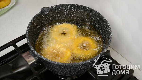 Хрустящие луковые кольца с сыром во фритюре фото к рецепту 5