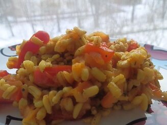 Ароматные овощи с перловкой