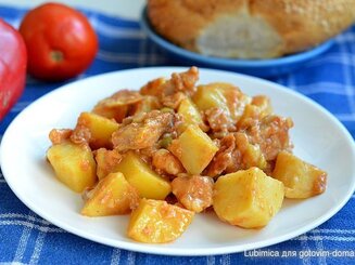 Мясное рагу, которое готовится само по себе
