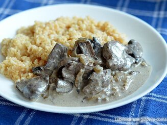 Куриная печень с грибами