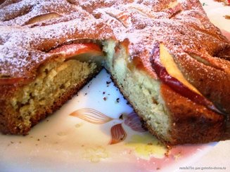Шарлотка с яблоками