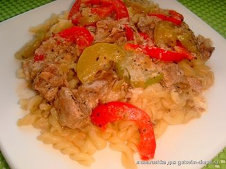 Паста с тунцом и овощами