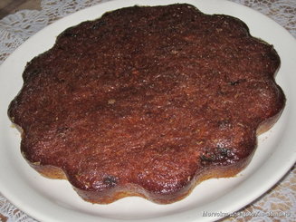 Морковный пирог с черносливом