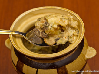 Ароматные горшочки с грибами , фаршем и картошкой