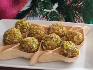 Закусочные Конфетки с голубым сыром и инжиром