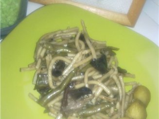 Спагетти с фасолью и грибами