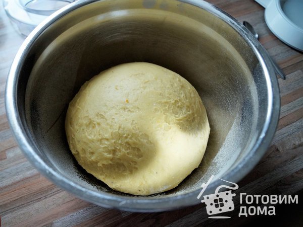 Цуреки (греческая пасхальная выпечка) фото к рецепту 4