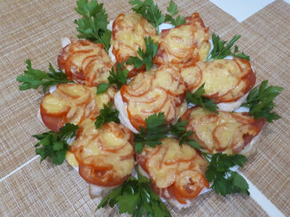 Куриные отбивные с помидорами и болгарским перцем