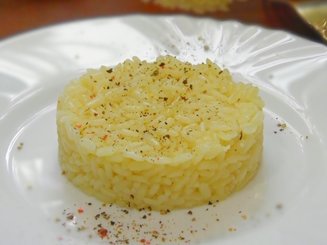 Рис с чесноком и сливочным маслом