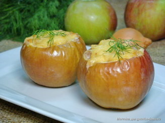 Фаршированные яблоки куриной грудкой