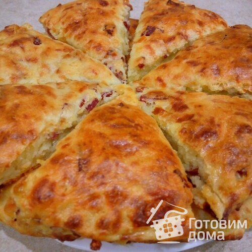 Сконы с сыром и колбасой
