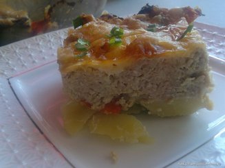 Картофель с фаршем запеченные под сыром
