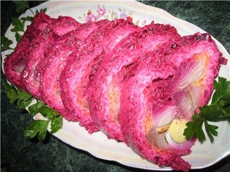 Салат-рулет "Селёдка под шубкой"
