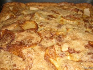 Шарлотка с яблоками