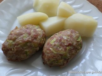 Кабачковые котлеты с фаршем в духовке