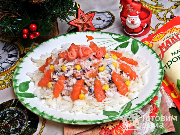 Салат с лососем и дайконом фото к рецепту 23