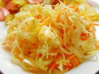 Капуста хрустящая квашеная
