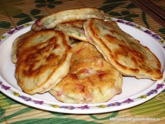 Оладьи с колбасой