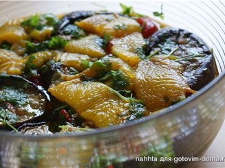 Закуска из запечённых баклажанов и перца