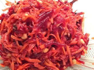 Свекольно-морковный салат с яблоками