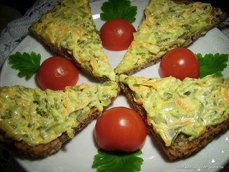 Закуска из соленых огурцов
