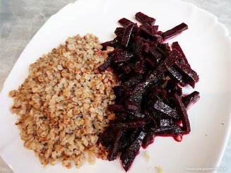 Свекла, тушенная в сметане