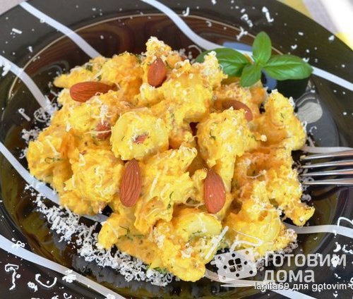 pasta in salsa di zucca e mandorle-Паста в тыквенном соусе