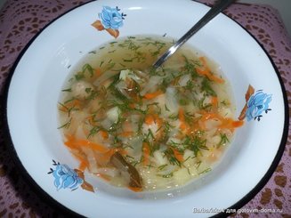 Щи из свежей капусты с курицей