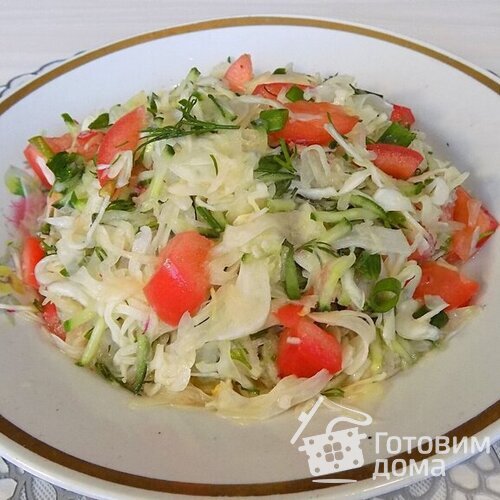 Овощной салатик из свежей капусты с редисом