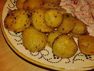 Печеный картофель "По-кипрски"