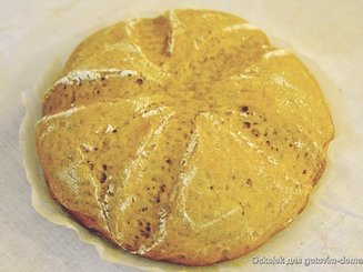Деревенский ржаной хлеб на дрожжах