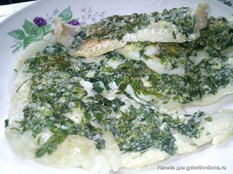 Запеченное рыбное филе с чесноком, петрушкой и орегано