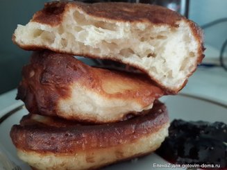 Пышные оладушки на дрожжах