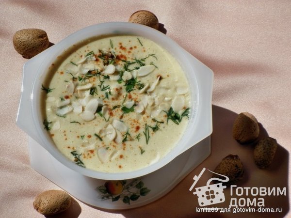Пряный суп-пюре с цветной капустой и миндалём фото к рецепту 4