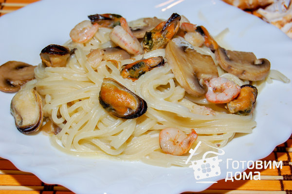 Спагетти с морепродуктами в сливочном соусе фото к рецепту 4