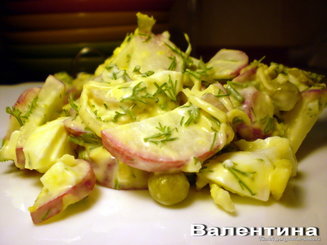 Салат из редиса с сыром и яйцами