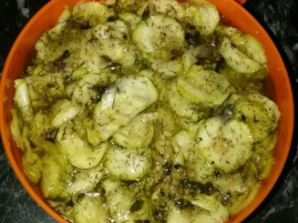 Закуска из маринованных кабачков