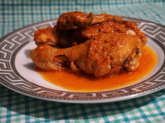 Курица в розовом соусе