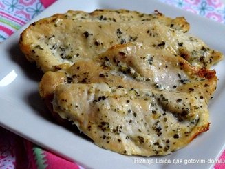 Куриное филе в йогуртово - чесночном маринаде
